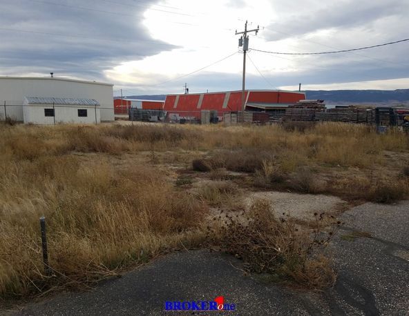 2013 Old Salt Creek Rd, Bar Nunn, WY 82601